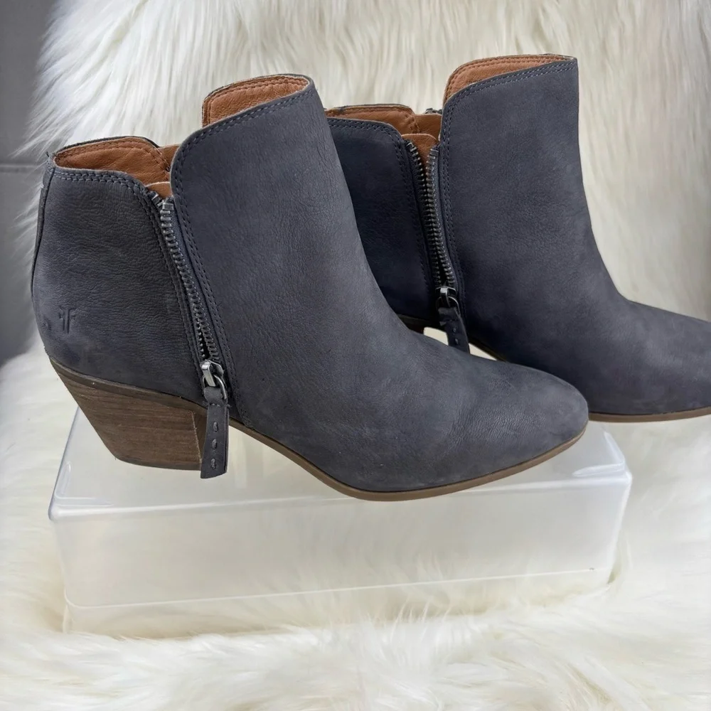 Frye Charcoal Gray Ankle Booties size 9.5 Woman